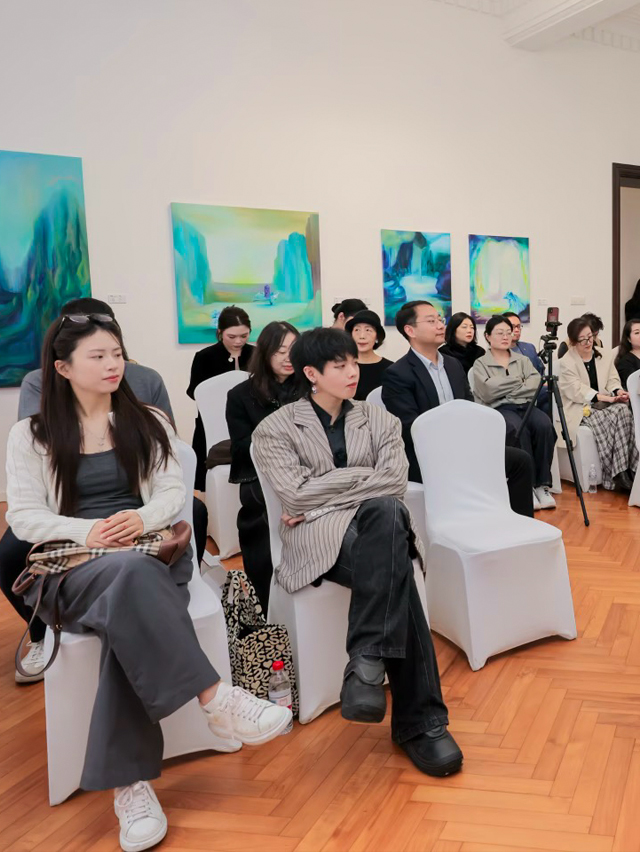 infinite-scroll-item