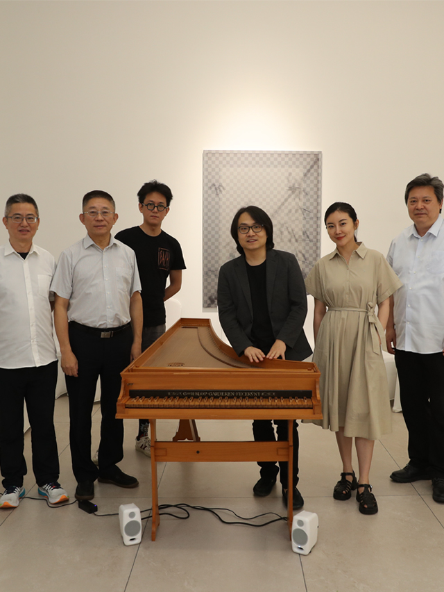 infinite-scroll-item