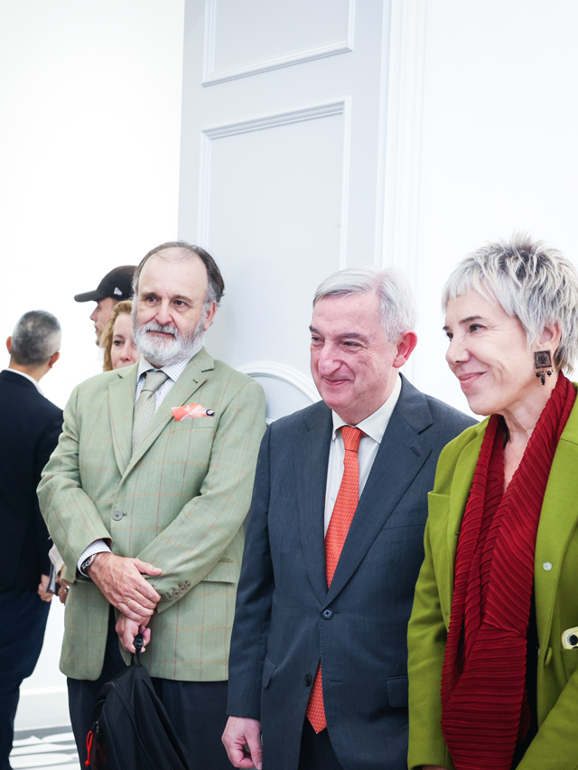 infinite-scroll-item