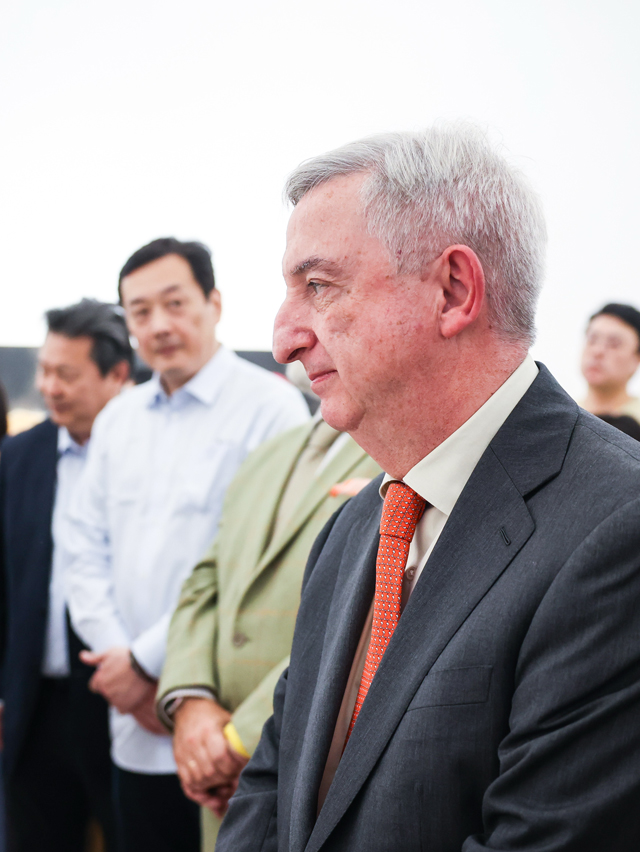 infinite-scroll-item